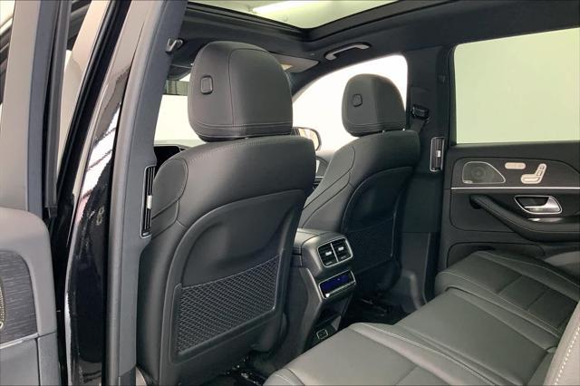 new 2025 Mercedes-Benz GLS 450 car, priced at $92,185