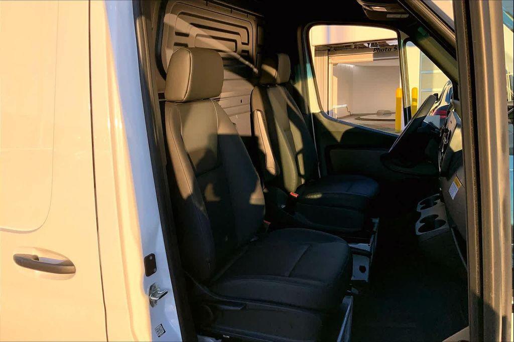 new 2025 Mercedes-Benz Sprinter 2500 car, priced at $69,014
