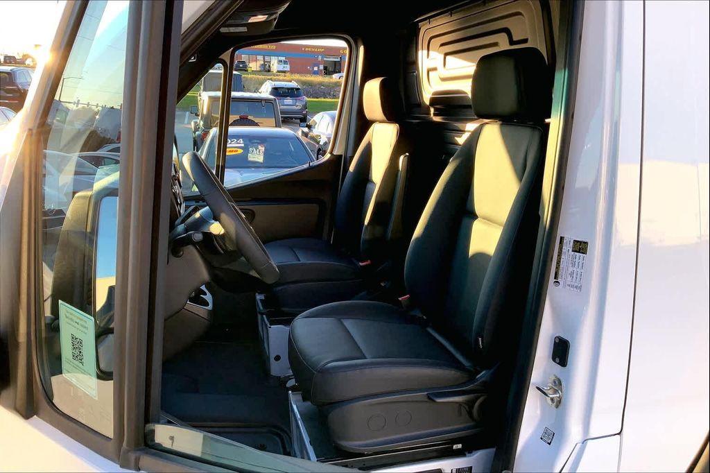 new 2025 Mercedes-Benz Sprinter 2500 car, priced at $69,014