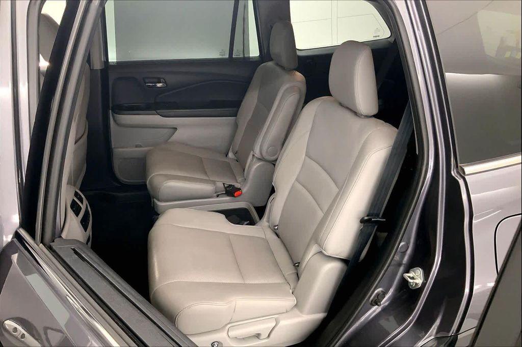 used 2018 Honda Pilot car, priced at $23,979