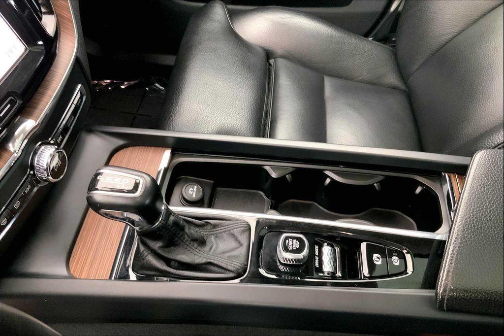 used 2019 Volvo XC60 car, priced at $27,353