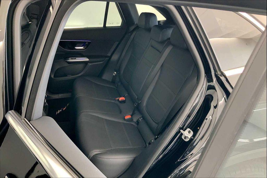 new 2025 Mercedes-Benz GLC 300 car, priced at $48,165