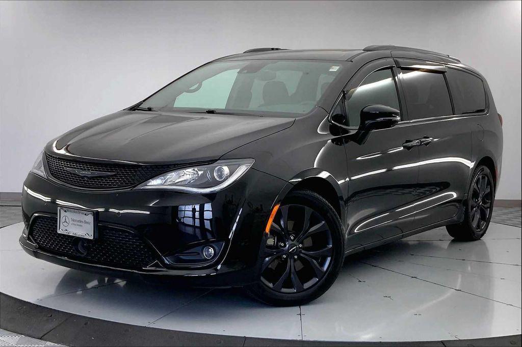 used 2018 Chrysler Pacifica car, priced at $19,492