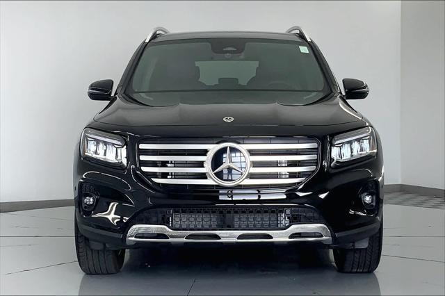 new 2024 Mercedes-Benz GLB 250 car, priced at $51,325