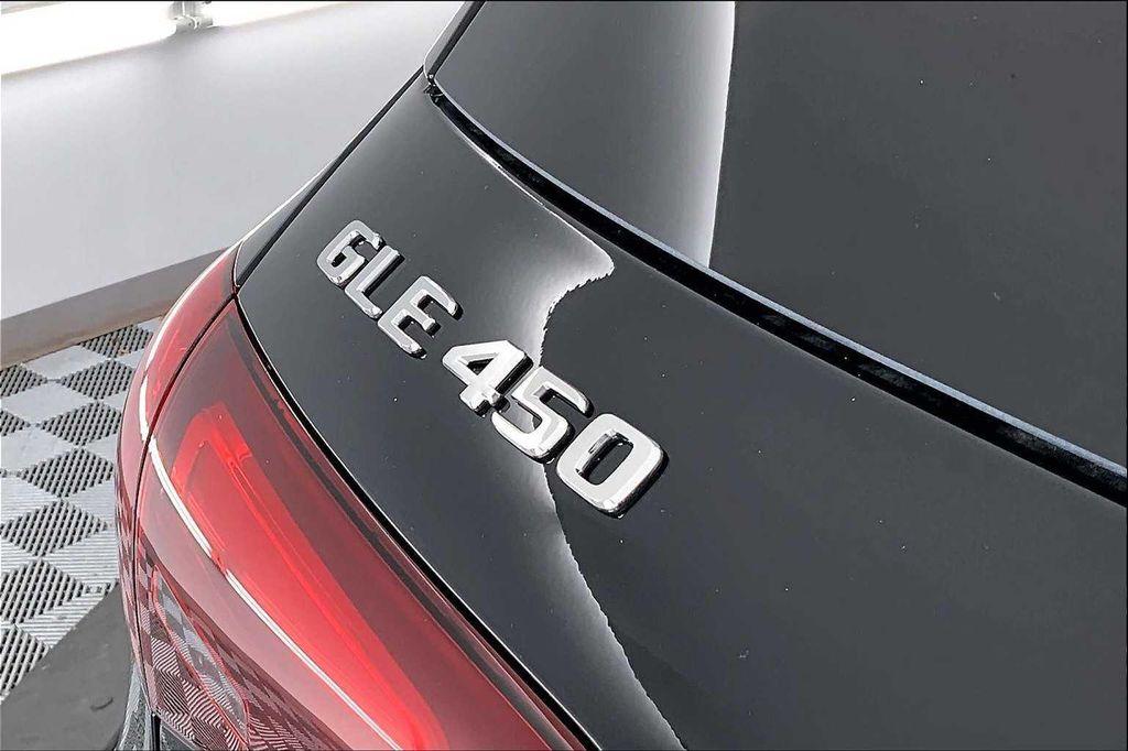 new 2026 Mercedes-Benz GLE 450 car, priced at $79,080