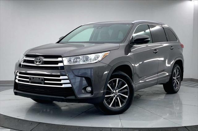 used 2017 Toyota Highlander car, priced at $19,697