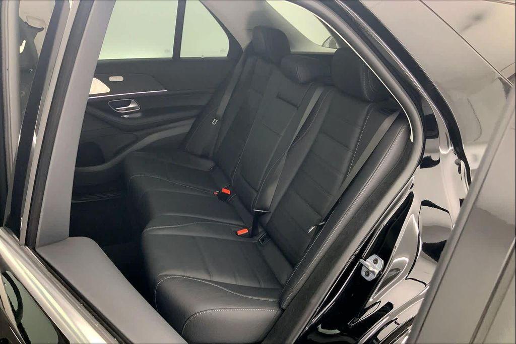 new 2026 Mercedes-Benz GLE 450 car, priced at $89,040