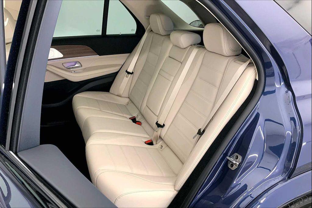 new 2026 Mercedes-Benz GLE 450 car, priced at $81,100