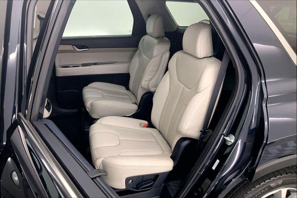 used 2022 Hyundai Palisade car, priced at $29,124