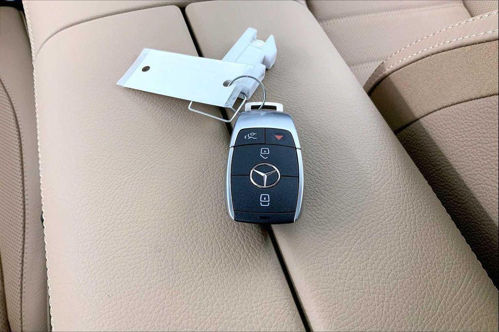 new 2026 Mercedes-Benz GLE 450 car, priced at $84,550