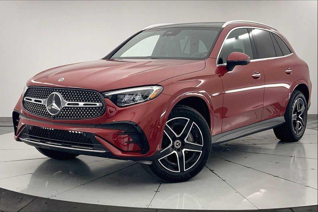 new 2026 Mercedes-Benz GLC 300 car, priced at $62,195
