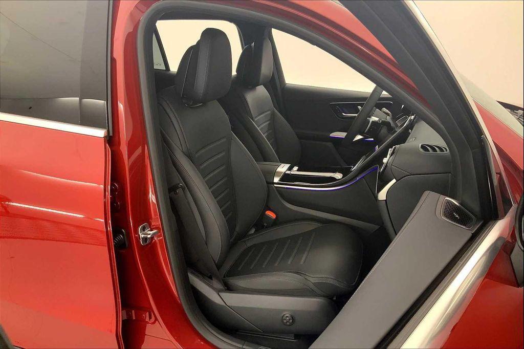 new 2026 Mercedes-Benz GLC 300 car, priced at $62,195