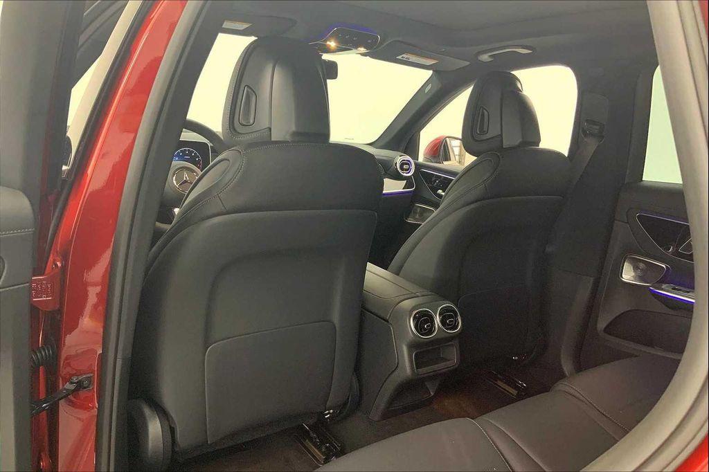 new 2026 Mercedes-Benz GLC 300 car, priced at $62,195