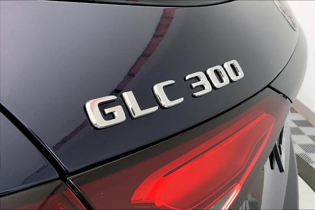 new 2024 Mercedes-Benz GLC 300 car, priced at $60,095