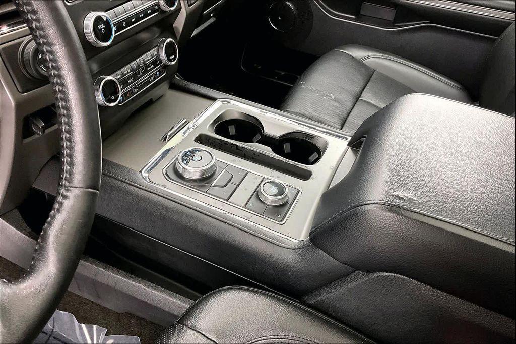 used 2019 Ford Expedition car, priced at $21,946