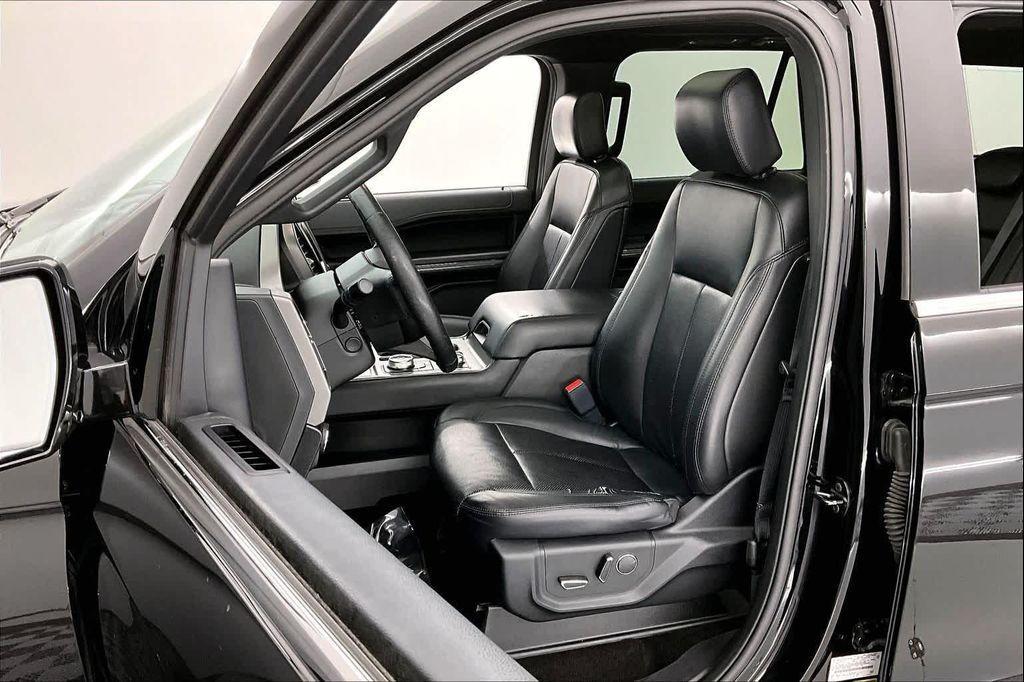 used 2019 Ford Expedition car, priced at $21,946