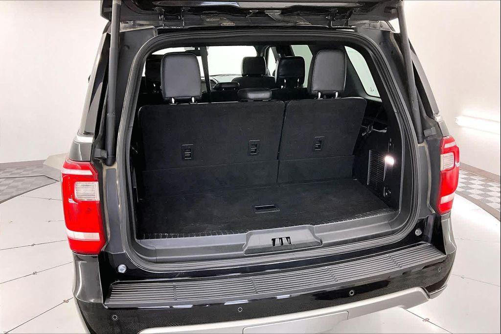 used 2019 Ford Expedition car, priced at $21,946