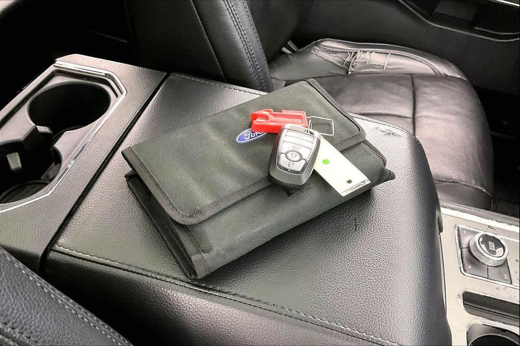 used 2019 Ford Expedition car, priced at $21,946