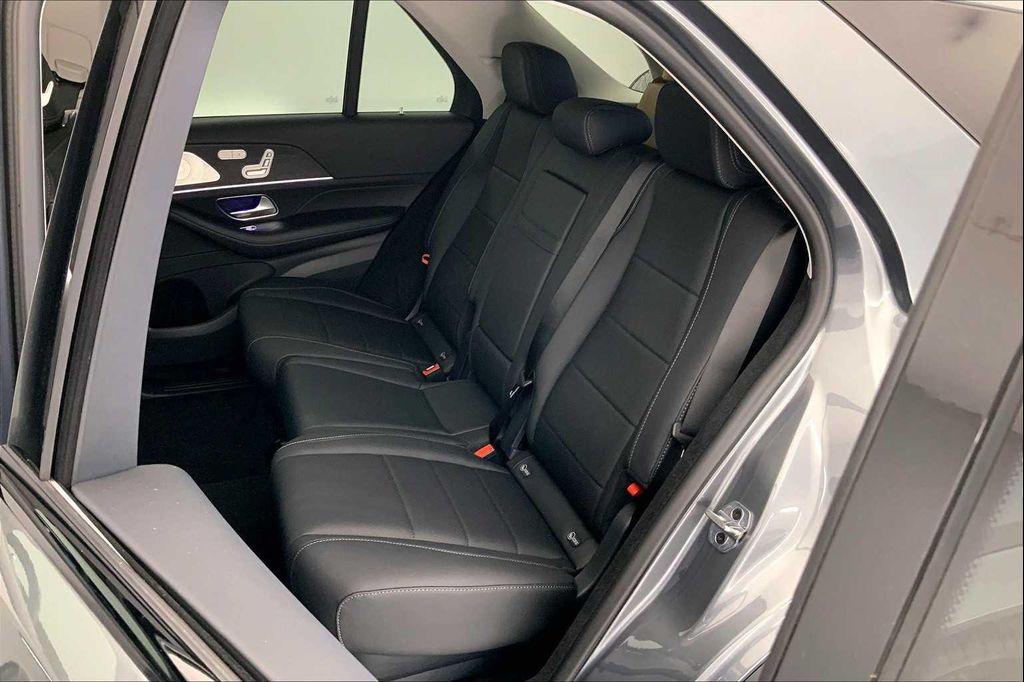 new 2026 Mercedes-Benz GLE 450 car, priced at $84,640