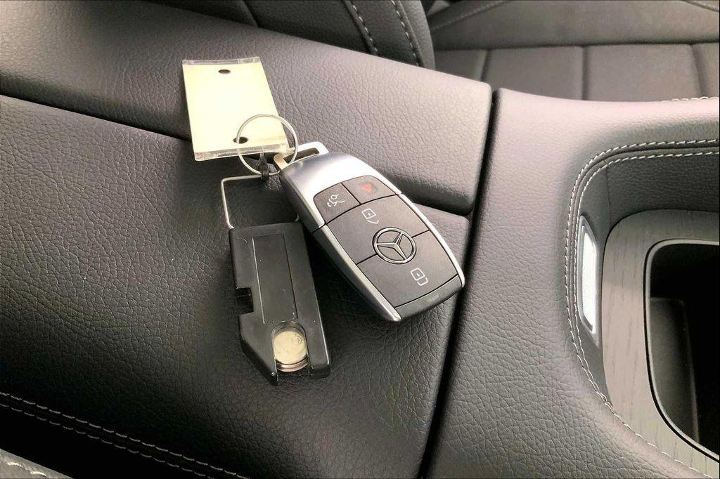 new 2026 Mercedes-Benz GLE 450 car, priced at $84,640