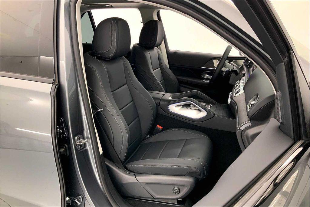 new 2026 Mercedes-Benz GLE 450 car, priced at $84,640