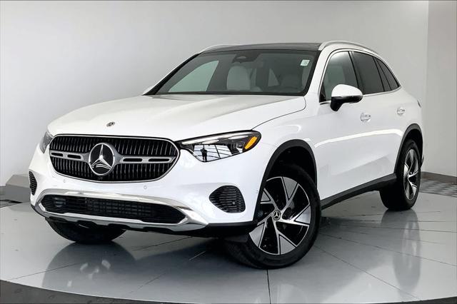 new 2024 Mercedes-Benz GLC 300 car, priced at $51,705