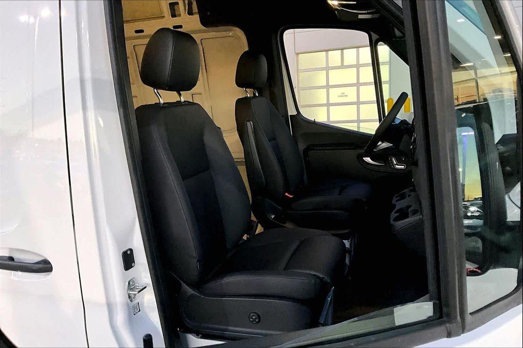 new 2026 Mercedes-Benz Sprinter 2500 car, priced at $77,600