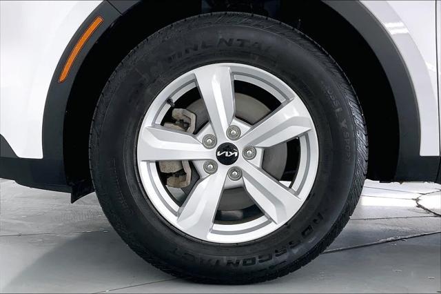 used 2023 Kia Sorento car, priced at $26,492