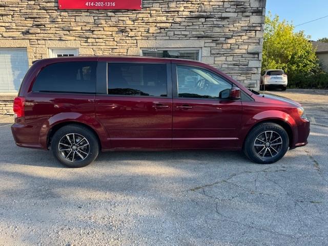 used 2017 Dodge Grand Caravan car, priced at $7,999