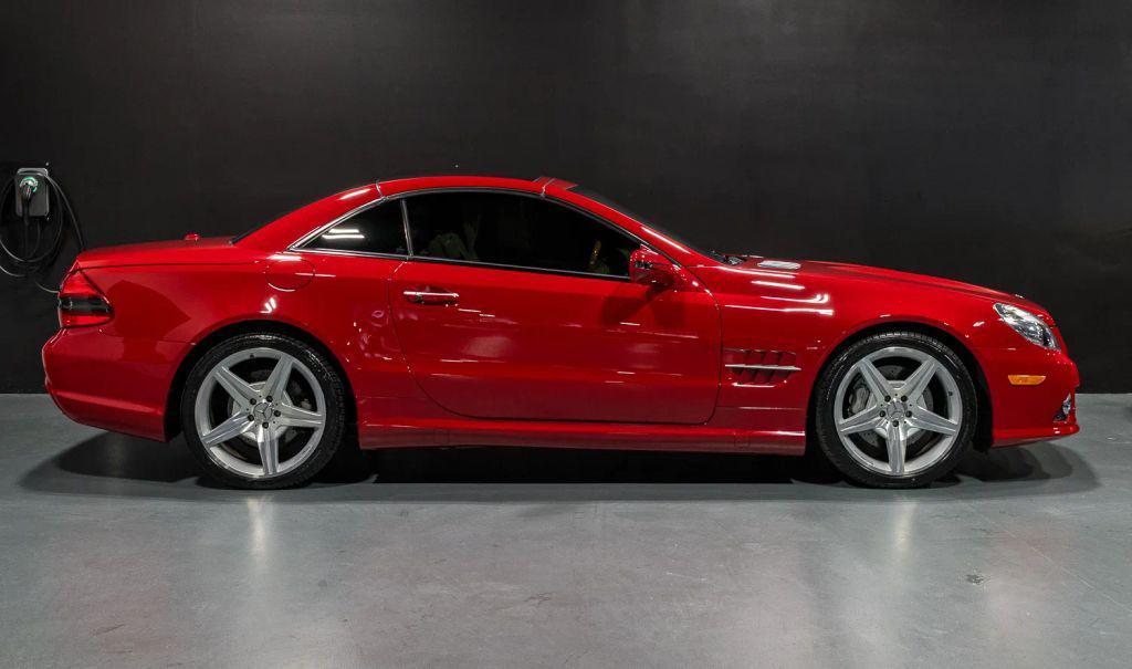 used 2009 Mercedes-Benz SL-Class car, priced at $29,900