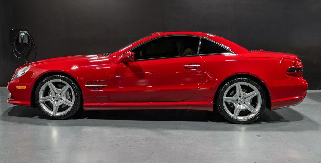 used 2009 Mercedes-Benz SL-Class car, priced at $29,900
