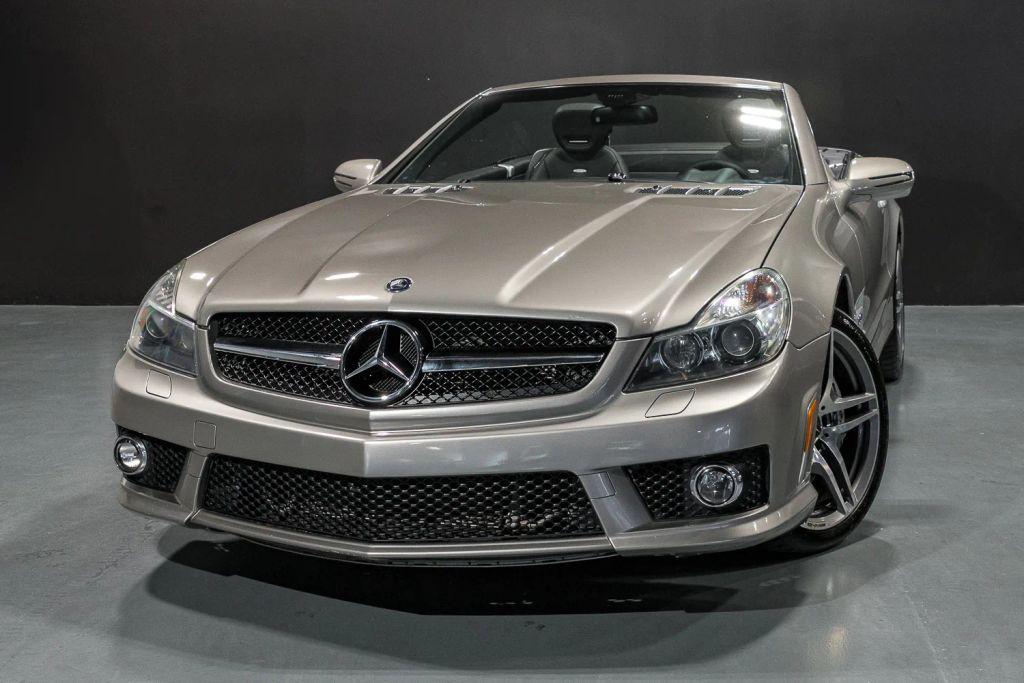 used 2009 Mercedes-Benz SL-Class car, priced at $43,900