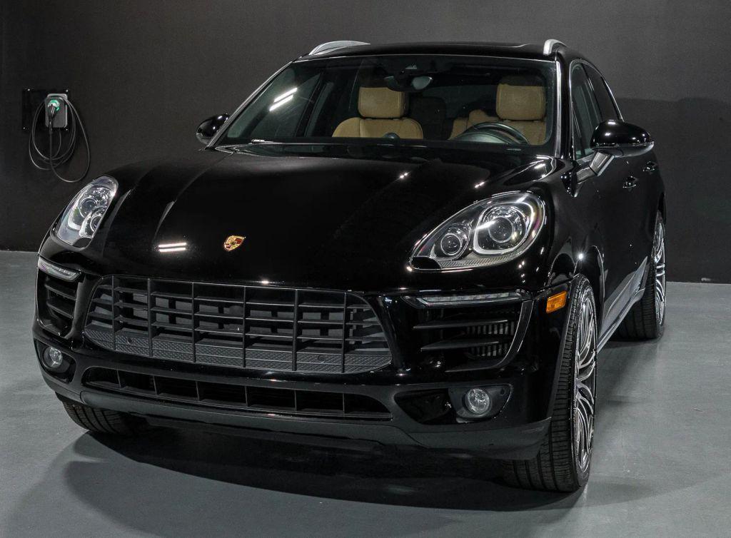 used 2018 Porsche Macan car, priced at $29,900