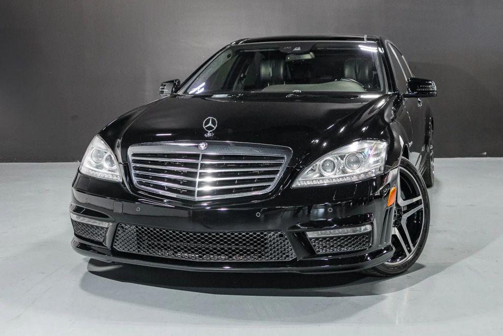 used 2013 Mercedes-Benz S-Class car, priced at $27,900