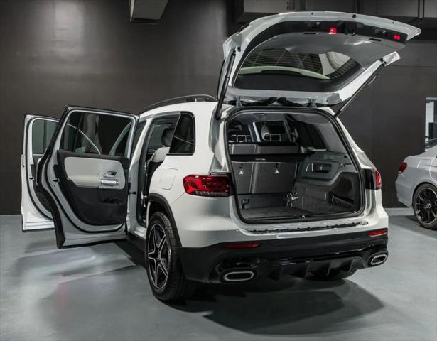 used 2022 Mercedes-Benz GLB 250 car, priced at $29,900