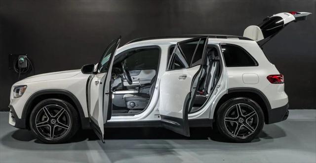 used 2022 Mercedes-Benz GLB 250 car, priced at $29,900