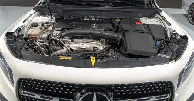used 2022 Mercedes-Benz GLB 250 car, priced at $29,900