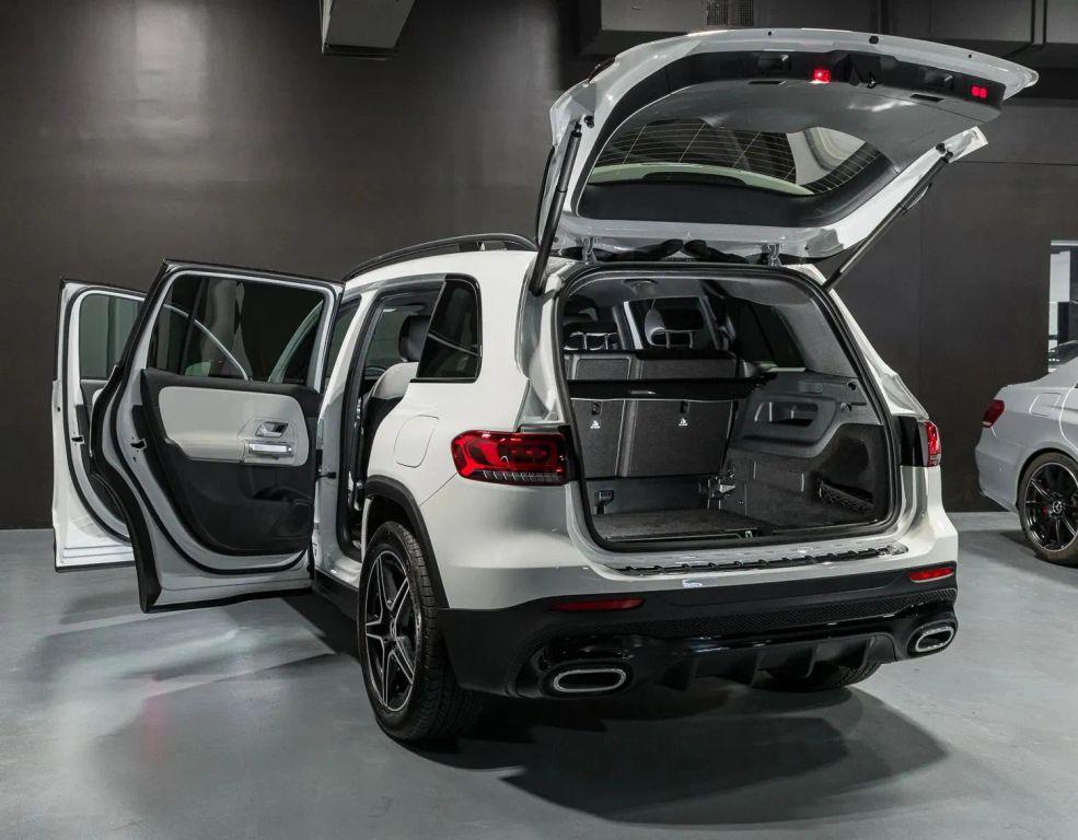 used 2022 Mercedes-Benz GLB 250 car, priced at $29,900