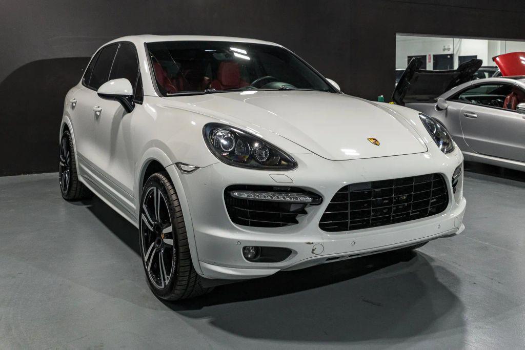 used 2014 Porsche Cayenne car, priced at $39,900