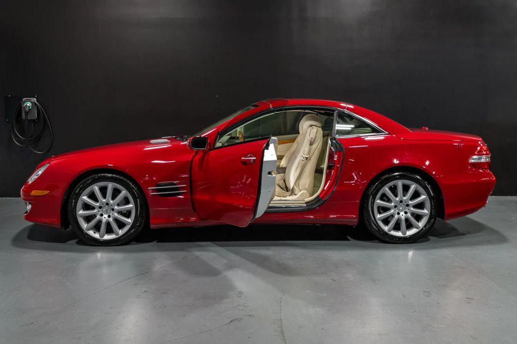 used 2007 Mercedes-Benz SL-Class car, priced at $22,900