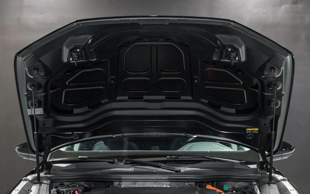 used 2024 Audi Q8 e-tron car, priced at $39,900