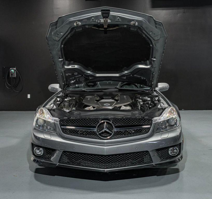 used 2009 Mercedes-Benz SL-Class car, priced at $39,900