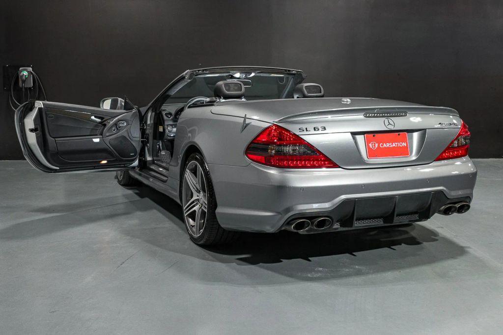 used 2009 Mercedes-Benz SL-Class car, priced at $39,900