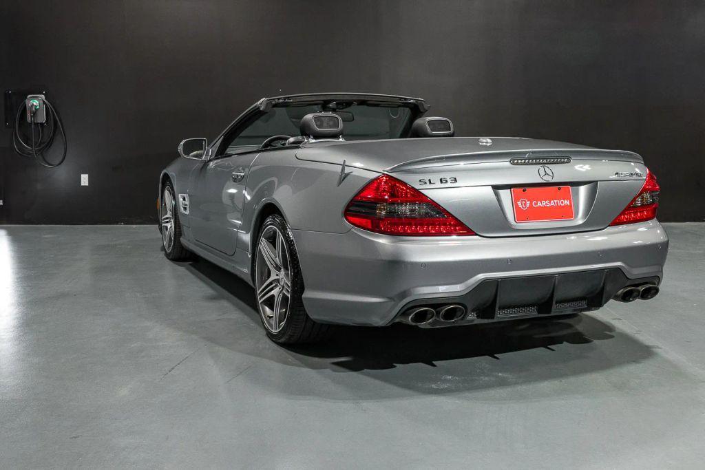 used 2009 Mercedes-Benz SL-Class car, priced at $39,900