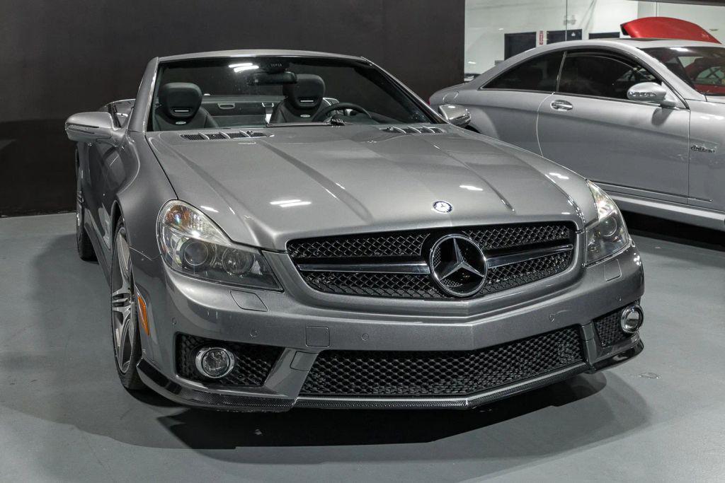 used 2009 Mercedes-Benz SL-Class car, priced at $39,900