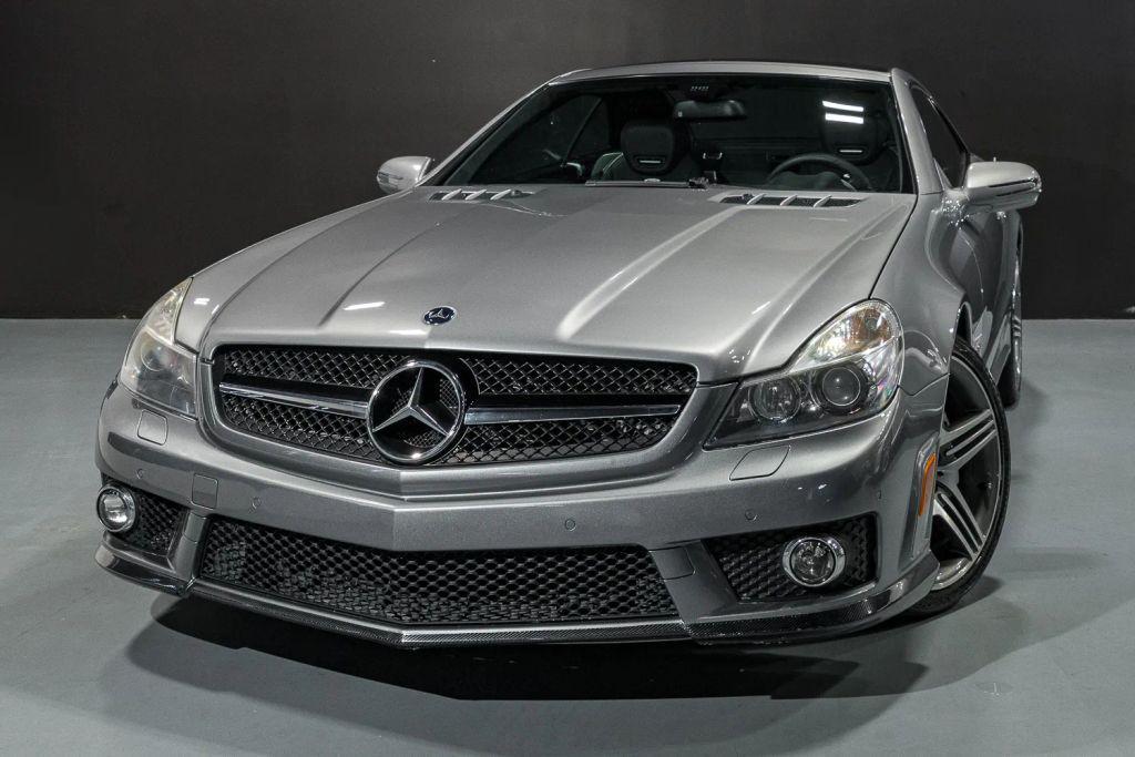 used 2009 Mercedes-Benz SL-Class car, priced at $39,900