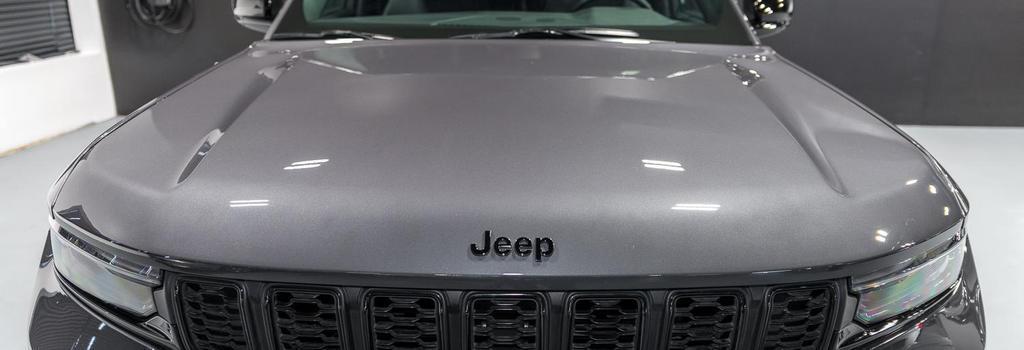 used 2023 Jeep Grand Cherokee L car, priced at $34,900