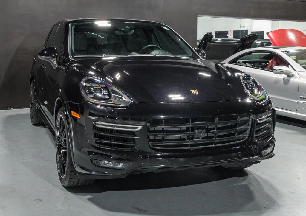 used 2016 Porsche Cayenne car, priced at $36,900