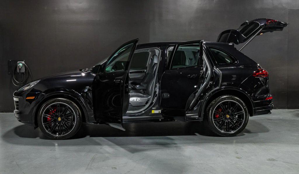 used 2016 Porsche Cayenne car, priced at $36,900