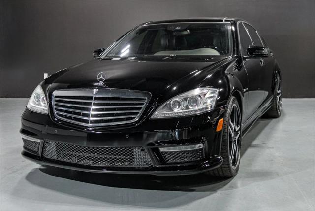 used 2013 Mercedes-Benz S-Class car, priced at $27,900